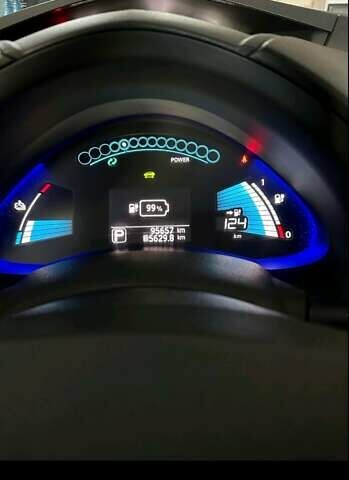 Синий Ниссан Лиф, объемом двигателя 0 л и пробегом 95 тыс. км за 6500 $, фото 4 на Automoto.ua