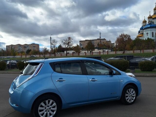 Синий Ниссан Лиф, объемом двигателя 0 л и пробегом 141 тыс. км за 7150 $, фото 3 на Automoto.ua