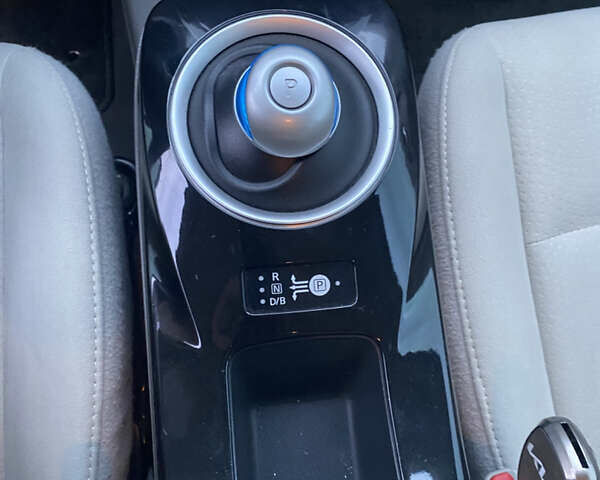 Синій Ніссан Ліф, об'ємом двигуна 0 л та пробігом 96 тис. км за 6200 $, фото 15 на Automoto.ua