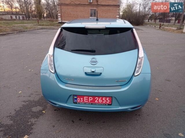 Синий Ниссан Лиф, объемом двигателя 0 л и пробегом 91 тыс. км за 8000 $, фото 3 на Automoto.ua