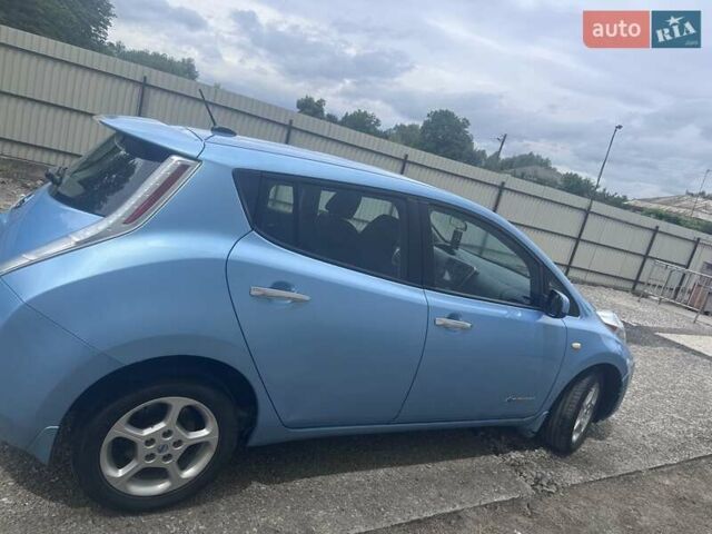 Синий Ниссан Лиф, объемом двигателя 0 л и пробегом 109 тыс. км за 6800 $, фото 11 на Automoto.ua