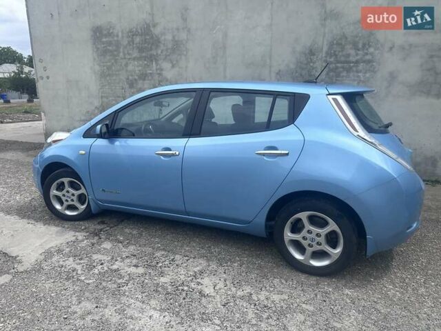Синий Ниссан Лиф, объемом двигателя 0 л и пробегом 109 тыс. км за 6800 $, фото 10 на Automoto.ua