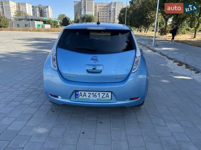 Синий Ниссан Лиф, объемом двигателя 0 л и пробегом 126 тыс. км за 6300 $, фото 6 на Automoto.ua