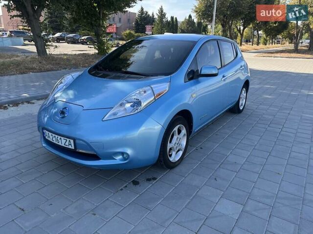 Синий Ниссан Лиф, объемом двигателя 0 л и пробегом 126 тыс. км за 6300 $, фото 3 на Automoto.ua
