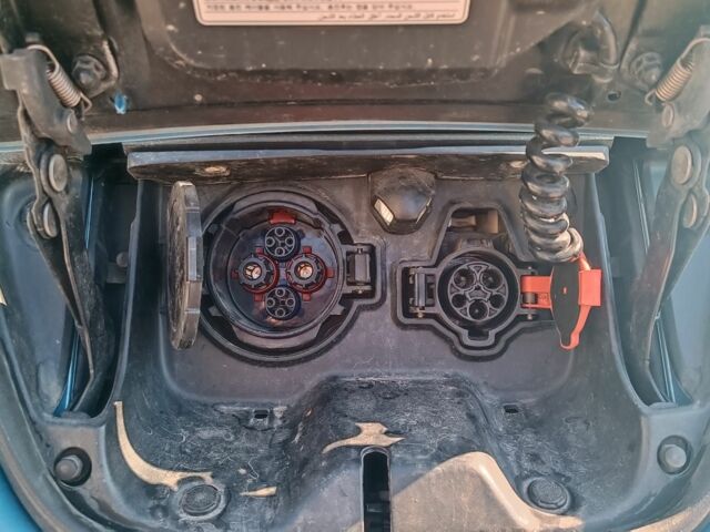 Синий Ниссан Лиф, объемом двигателя 0 л и пробегом 100 тыс. км за 7000 $, фото 6 на Automoto.ua