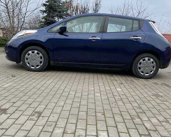 Синий Ниссан Лиф, объемом двигателя 0 л и пробегом 56 тыс. км за 6500 $, фото 1 на Automoto.ua