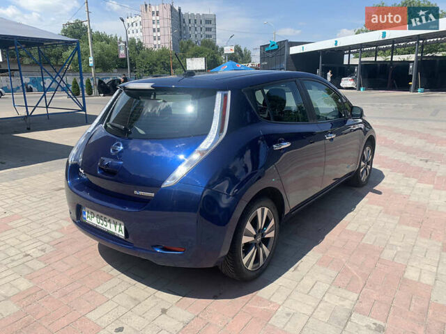 Синий Ниссан Лиф, объемом двигателя 0 л и пробегом 59 тыс. км за 10000 $, фото 20 на Automoto.ua