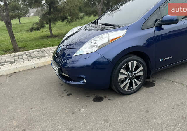 Синій Ніссан Ліф, об'ємом двигуна 0 л та пробігом 83 тис. км за 8900 $, фото 1 на Automoto.ua