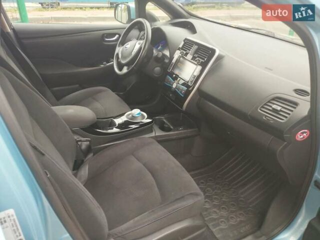 Синий Ниссан Лиф, объемом двигателя 0 л и пробегом 160 тыс. км за 6700 $, фото 3 на Automoto.ua