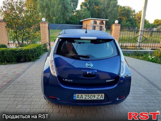 Синій Ніссан Ліф, об'ємом двигуна 0 л та пробігом 135 тис. км за 7800 $, фото 1 на Automoto.ua