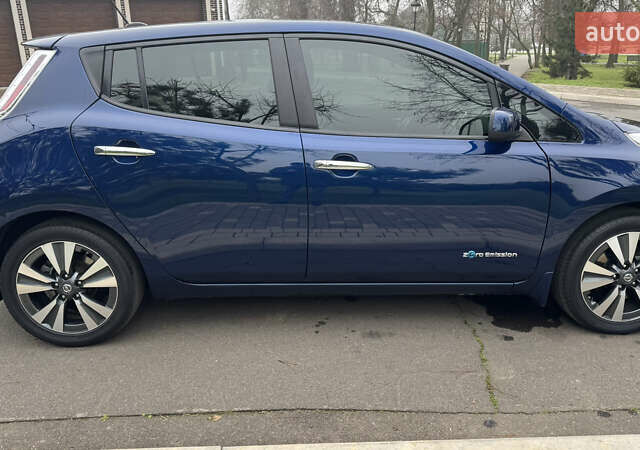 Синій Ніссан Ліф, об'ємом двигуна 0 л та пробігом 83 тис. км за 8900 $, фото 3 на Automoto.ua