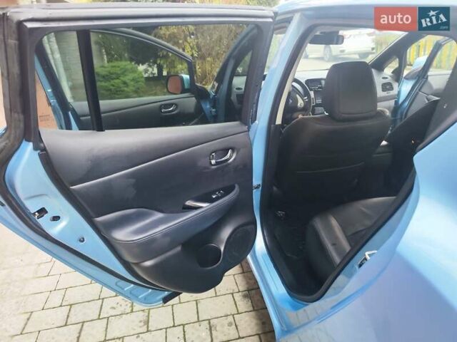Синій Ніссан Ліф, об'ємом двигуна 0 л та пробігом 80 тис. км за 7333 $, фото 64 на Automoto.ua