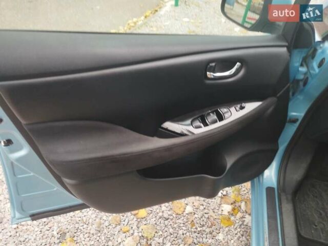Синий Ниссан Лиф, объемом двигателя 0 л и пробегом 160 тыс. км за 6700 $, фото 4 на Automoto.ua