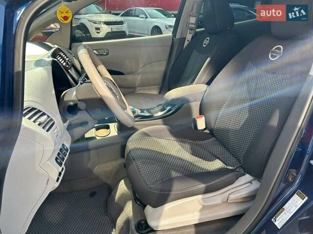 Синий Ниссан Лиф, объемом двигателя 0 л и пробегом 111 тыс. км за 8500 $, фото 6 на Automoto.ua