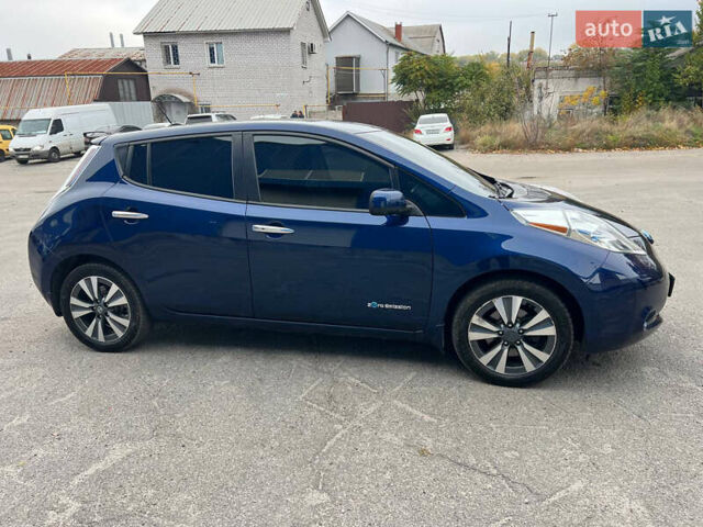 Синий Ниссан Лиф, объемом двигателя 0 л и пробегом 53 тыс. км за 10300 $, фото 2 на Automoto.ua