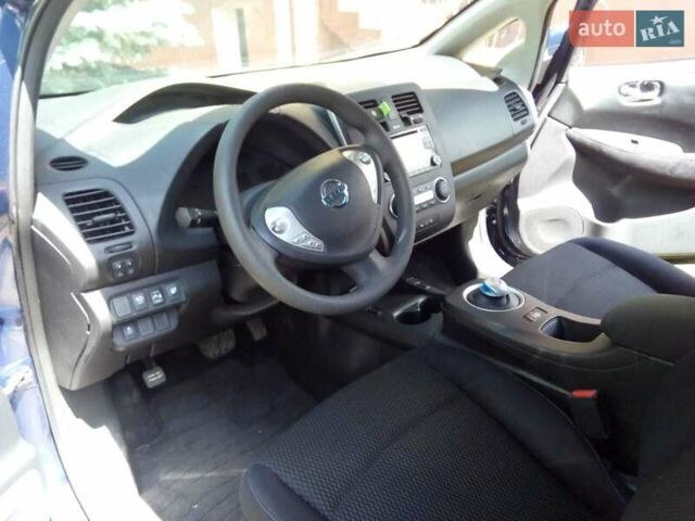 Синій Ніссан Ліф, об'ємом двигуна 0 л та пробігом 70 тис. км за 8500 $, фото 4 на Automoto.ua