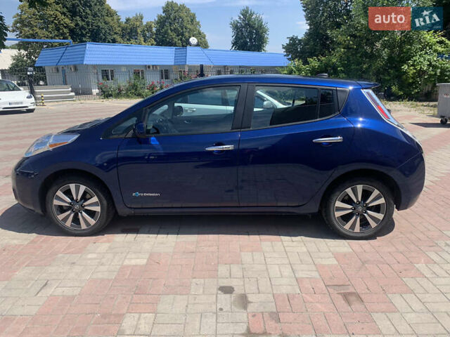 Синий Ниссан Лиф, объемом двигателя 0 л и пробегом 59 тыс. км за 10000 $, фото 24 на Automoto.ua