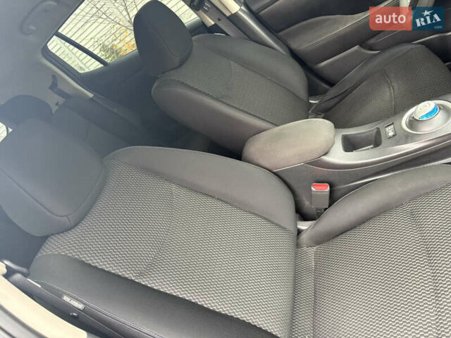 Синий Ниссан Лиф, объемом двигателя 0 л и пробегом 169 тыс. км за 12000 $, фото 4 на Automoto.ua