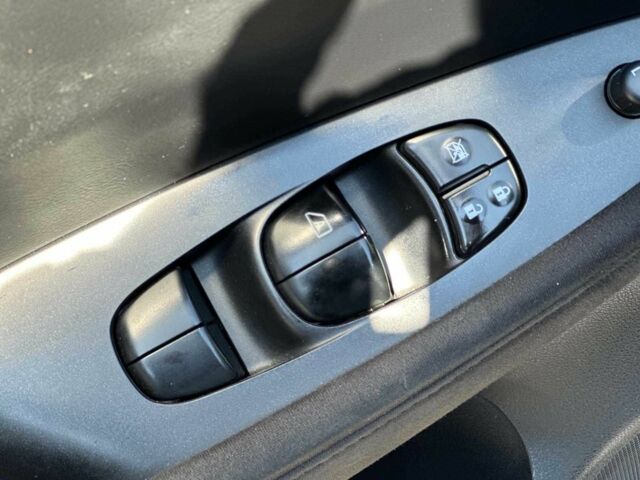 Синий Ниссан Лиф, объемом двигателя 0 л и пробегом 191 тыс. км за 7390 $, фото 18 на Automoto.ua