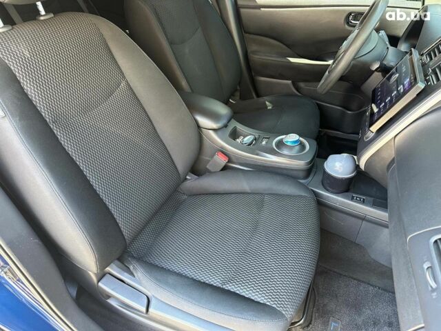 Синий Ниссан Лиф, объемом двигателя 0 л и пробегом 191 тыс. км за 9440 $, фото 14 на Automoto.ua