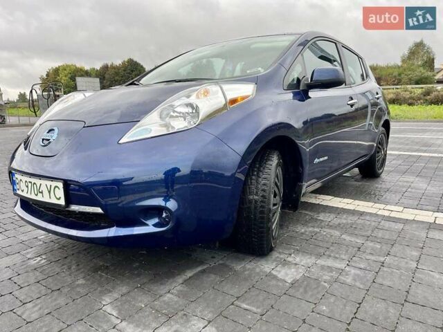 Синий Ниссан Лиф, объемом двигателя 0 л и пробегом 107 тыс. км за 9000 $, фото 4 на Automoto.ua