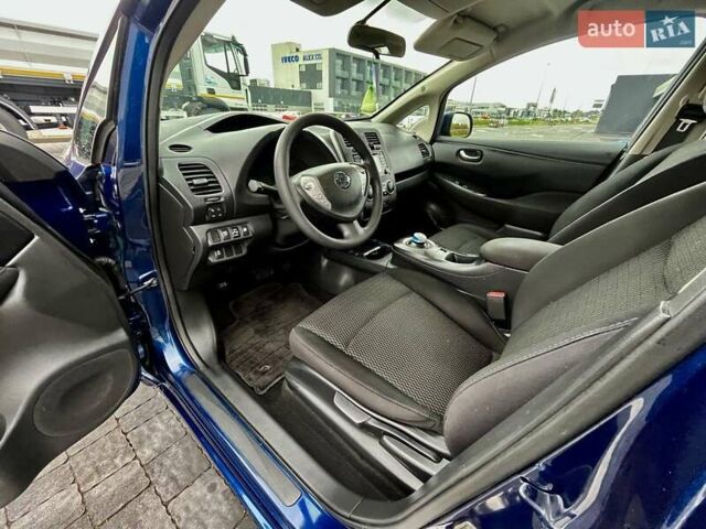 Синий Ниссан Лиф, объемом двигателя 0 л и пробегом 107 тыс. км за 9000 $, фото 10 на Automoto.ua