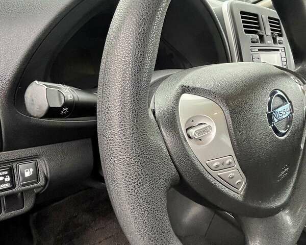 Синий Ниссан Лиф, объемом двигателя 0 л и пробегом 107 тыс. км за 9000 $, фото 15 на Automoto.ua