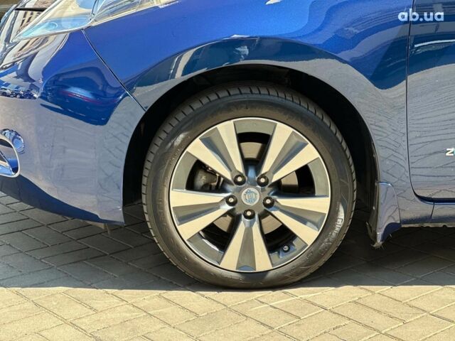 Синий Ниссан Лиф, объемом двигателя 0 л и пробегом 191 тыс. км за 9440 $, фото 10 на Automoto.ua