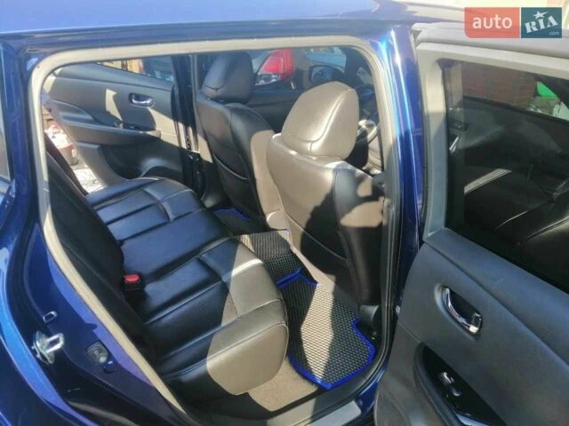 Синий Ниссан Лиф, объемом двигателя 0 л и пробегом 160 тыс. км за 13500 $, фото 12 на Automoto.ua