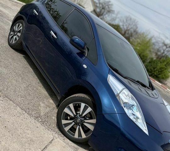 Синій Ніссан Ліф, об'ємом двигуна 0 л та пробігом 78 тис. км за 8000 $, фото 1 на Automoto.ua