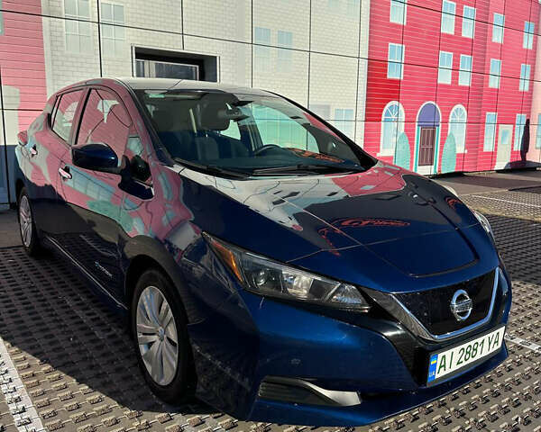 Синий Ниссан Лиф, объемом двигателя 0 л и пробегом 87 тыс. км за 11500 $, фото 4 на Automoto.ua