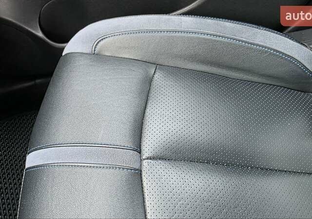 Синий Ниссан Лиф, объемом двигателя 0 л и пробегом 75 тыс. км за 15000 $, фото 7 на Automoto.ua