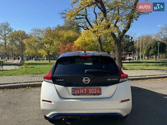 Синий Ниссан Лиф, объемом двигателя 0 л и пробегом 164 тыс. км за 12900 $, фото 3 на Automoto.ua