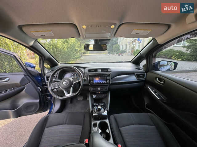 Синій Ніссан Ліф, об'ємом двигуна 0 л та пробігом 117 тис. км за 11399 $, фото 5 на Automoto.ua