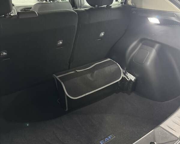 Синій Ніссан Ліф, об'ємом двигуна 0 л та пробігом 57 тис. км за 13600 $, фото 11 на Automoto.ua