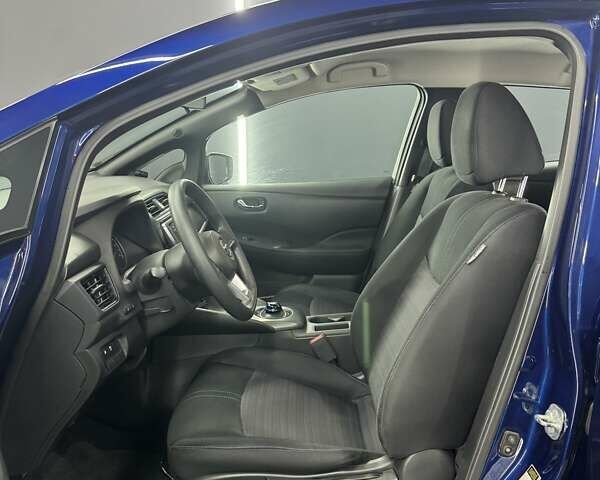Синій Ніссан Ліф, об'ємом двигуна 0 л та пробігом 57 тис. км за 13600 $, фото 9 на Automoto.ua