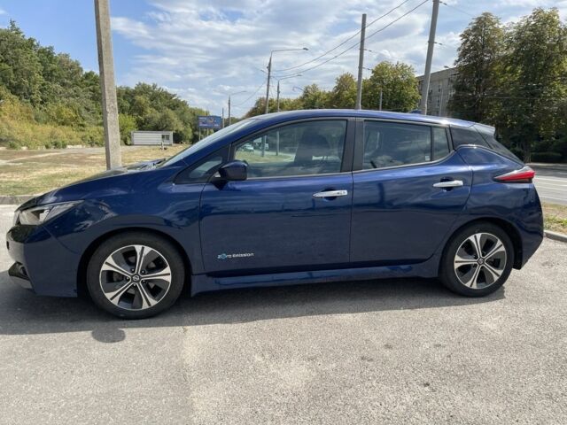 Синий Ниссан Лиф, объемом двигателя 0 л и пробегом 132 тыс. км за 10600 $, фото 3 на Automoto.ua