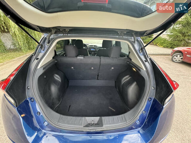 Синій Ніссан Ліф, об'ємом двигуна 0 л та пробігом 117 тис. км за 11399 $, фото 7 на Automoto.ua