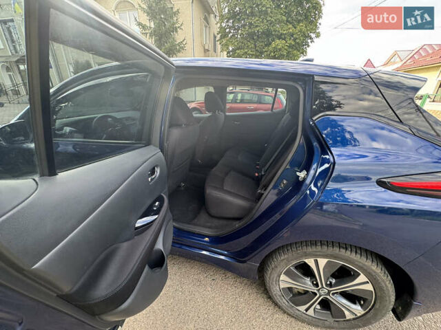 Синій Ніссан Ліф, об'ємом двигуна 0 л та пробігом 117 тис. км за 11399 $, фото 10 на Automoto.ua