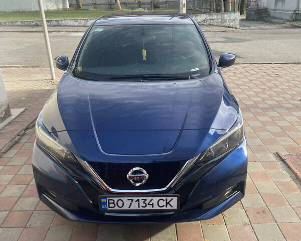 Синий Ниссан Лиф, объемом двигателя 0 л и пробегом 99 тыс. км за 12500 $, фото 2 на Automoto.ua