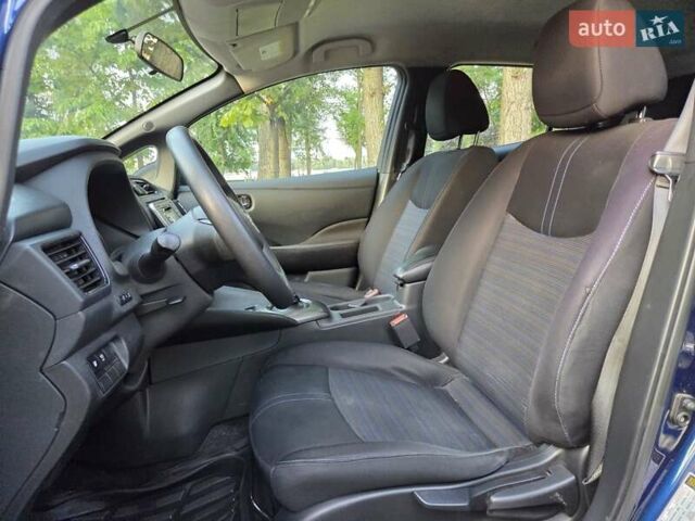 Синій Ніссан Ліф, об'ємом двигуна 0 л та пробігом 174 тис. км за 10400 $, фото 8 на Automoto.ua