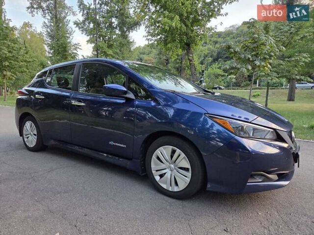 Синій Ніссан Ліф, об'ємом двигуна 0 л та пробігом 174 тис. км за 10400 $, фото 6 на Automoto.ua