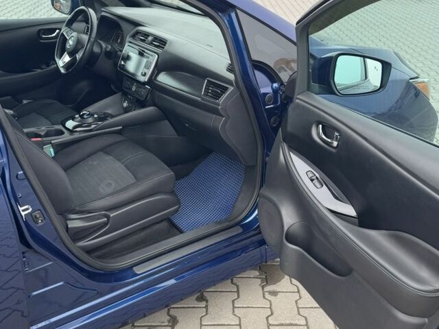 Синій Ніссан Ліф, об'ємом двигуна 0 л та пробігом 125 тис. км за 12200 $, фото 3 на Automoto.ua