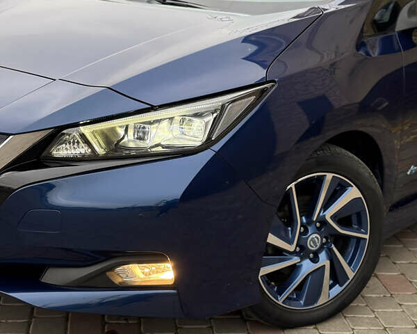 Синий Ниссан Лиф, объемом двигателя 0 л и пробегом 112 тыс. км за 11900 $, фото 17 на Automoto.ua