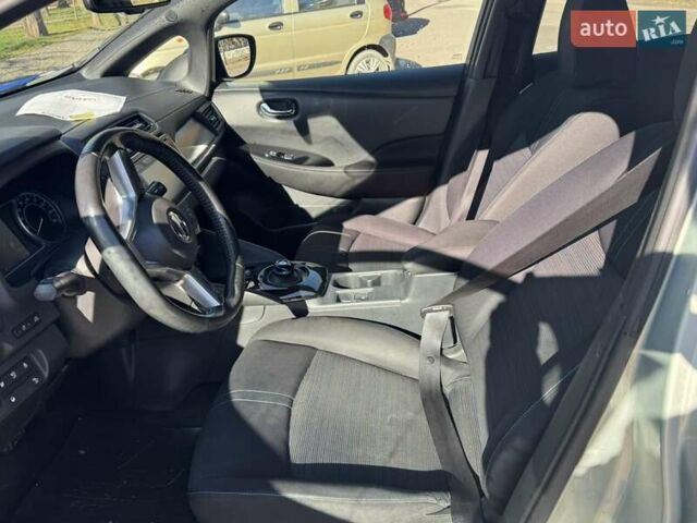 Синий Ниссан Лиф, объемом двигателя 0 л и пробегом 164 тыс. км за 12900 $, фото 9 на Automoto.ua