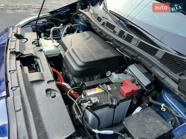 Синий Ниссан Лиф, объемом двигателя 0 л и пробегом 112 тыс. км за 11900 $, фото 80 на Automoto.ua