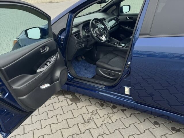 Синій Ніссан Ліф, об'ємом двигуна 0 л та пробігом 125 тис. км за 12200 $, фото 2 на Automoto.ua