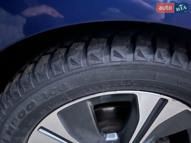 Синий Ниссан Лиф, объемом двигателя 0 л и пробегом 215 тыс. км за 11500 $, фото 13 на Automoto.ua