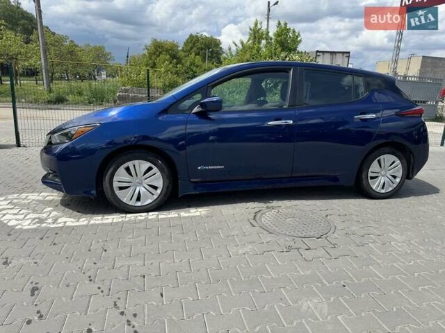 Синій Ніссан Ліф, об'ємом двигуна 0 л та пробігом 57 тис. км за 13600 $, фото 5 на Automoto.ua