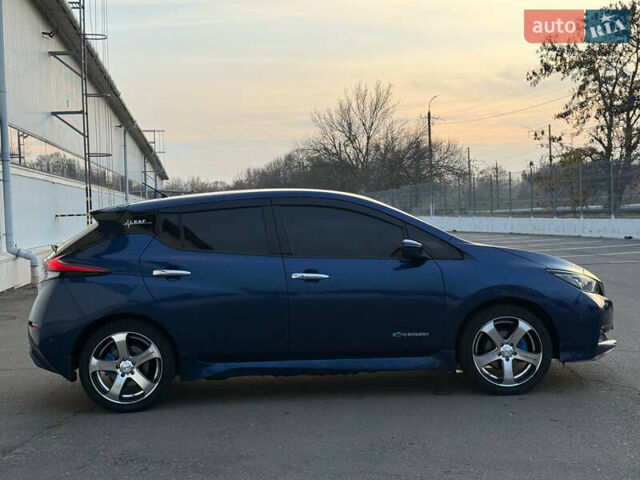 Синий Ниссан Лиф, объемом двигателя 0 л и пробегом 76 тыс. км за 16100 $, фото 8 на Automoto.ua